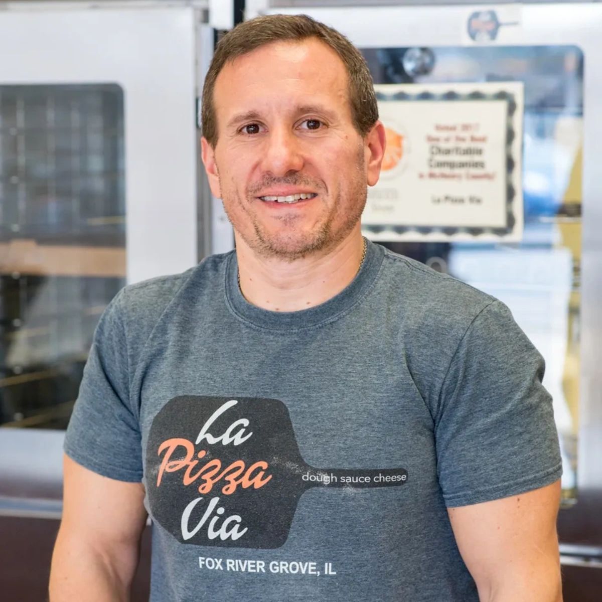 LaPizzaVia's tweet photo. What would a good meal be without excellent service to go alongside it? Every member of the La Pizza Via team takes pride in making sure everybody that walks through our door has a great time. https://t.co/FNFCFmnKYa