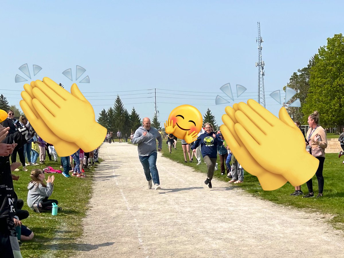 Our amazing Principals taking on Track &amp; Field! What a race! <a href="/ps_baxter/">Baxter Central PS</a> <a href="/GjacobsG/">GLJacobs</a>  <a href="/SCDSB_Schools/">Simcoe County District School Board</a>