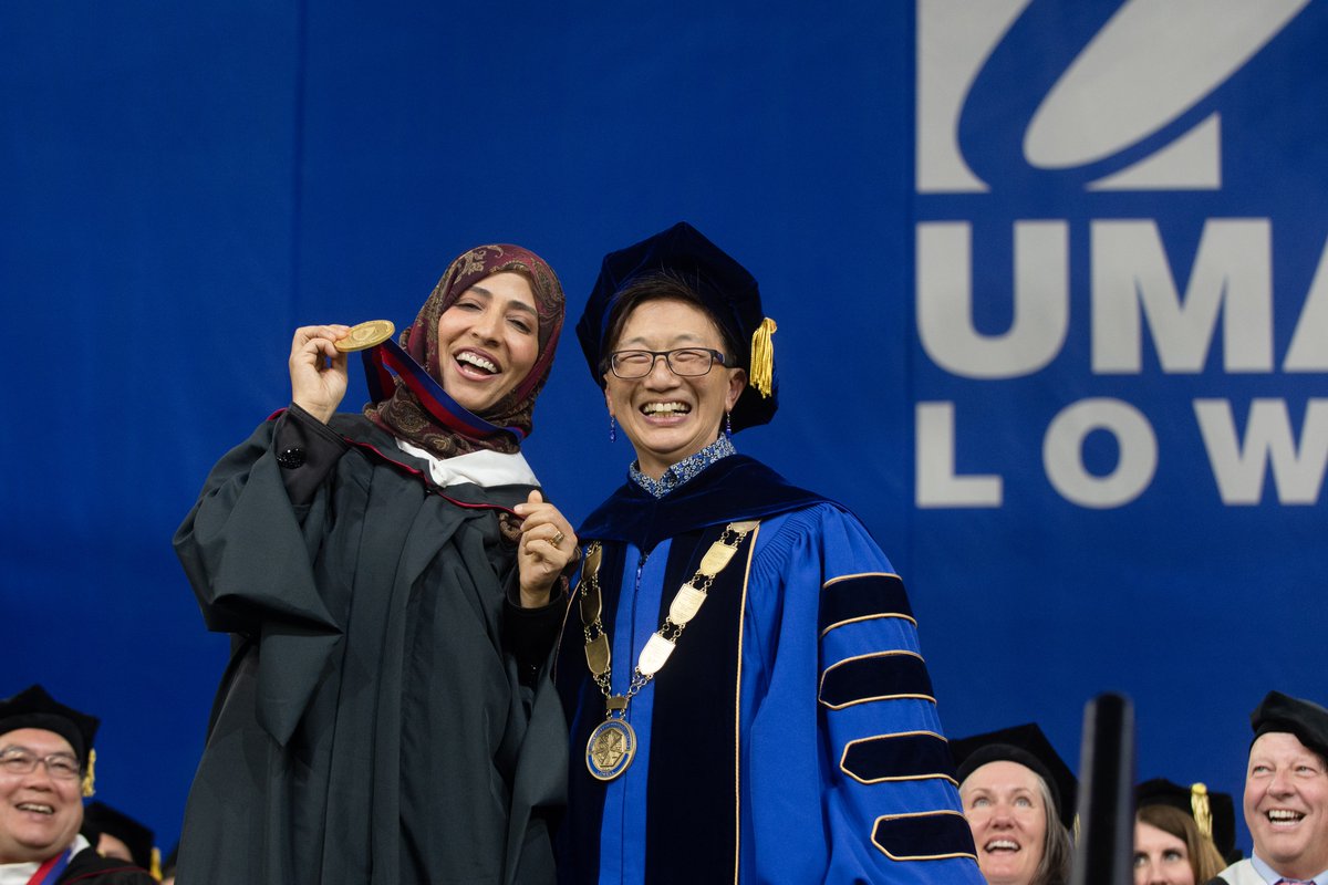 UMass's tweet photo. Congrats to the 4,700+ @UMassLowell graduates! 🎓 At Commencement, #UMass President @MartyMeehan remarked, “Don’t let anybody step on your dreams. Stick to them as you fight for justice, for the planet, for human rights, for a better, kinder world.” @Chancellor_Chen #UMassLowell https://t.co/Qg3KMdb5q3