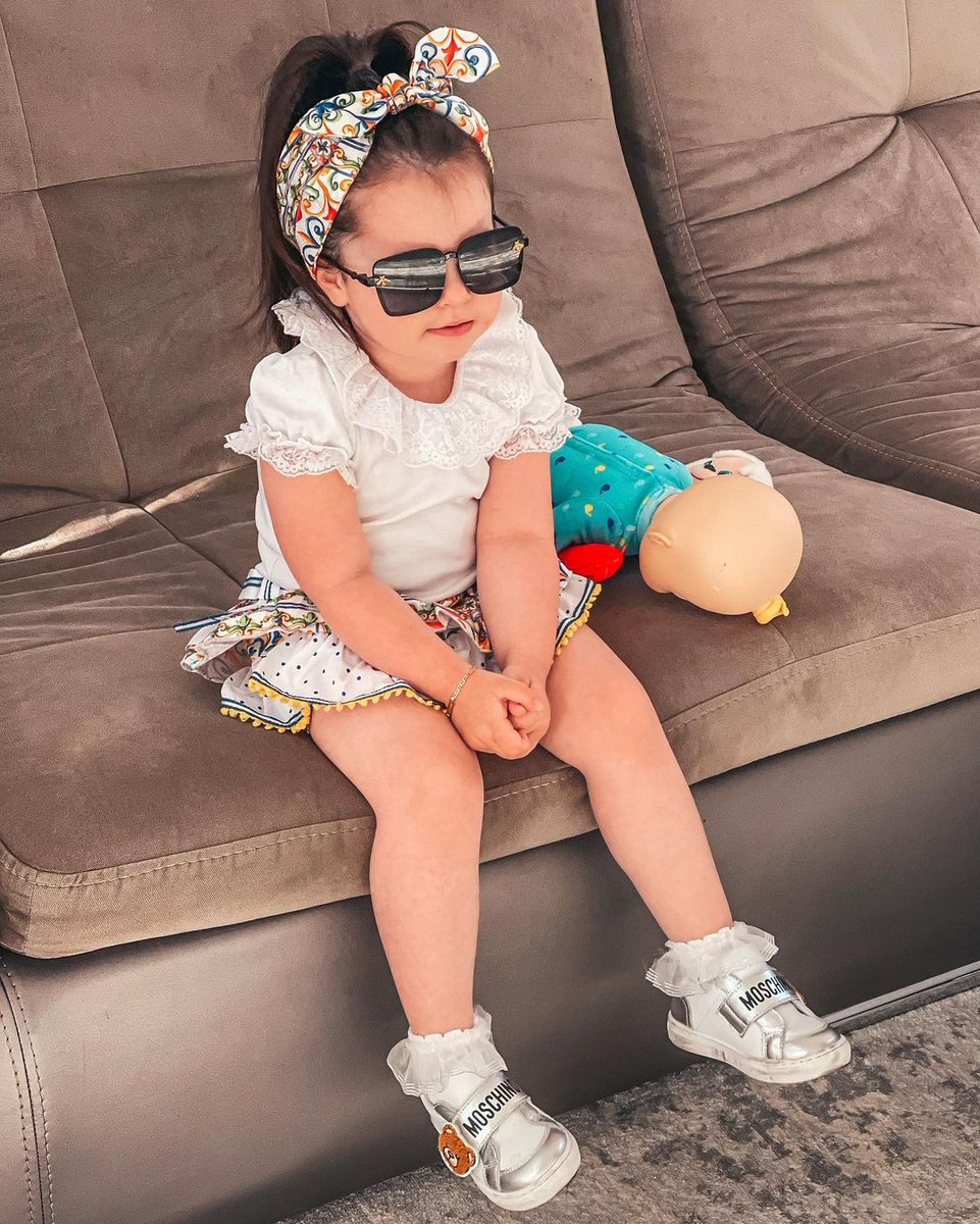 blueflowxrs's tweet photo. [✈️] . . . #RockstarsxDisneyland

Junto a mis preciosas rockstars en compañía de nuestros pequeños bebés nos estamos yendo a un mágico viaje ¡Ahí te vamos Disneyland!✨🩵 https://t.co/elIDci6YHS