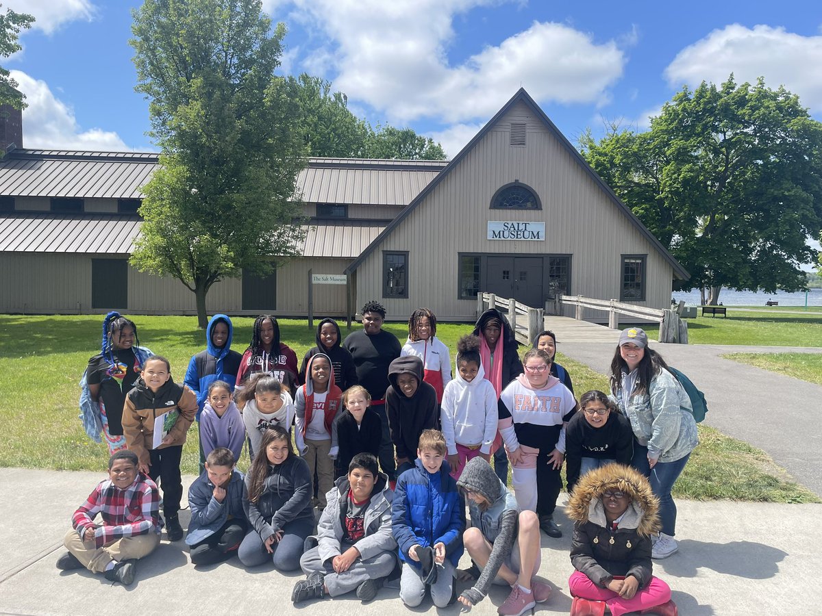 Dr. Weeks 4th Graders tweet media