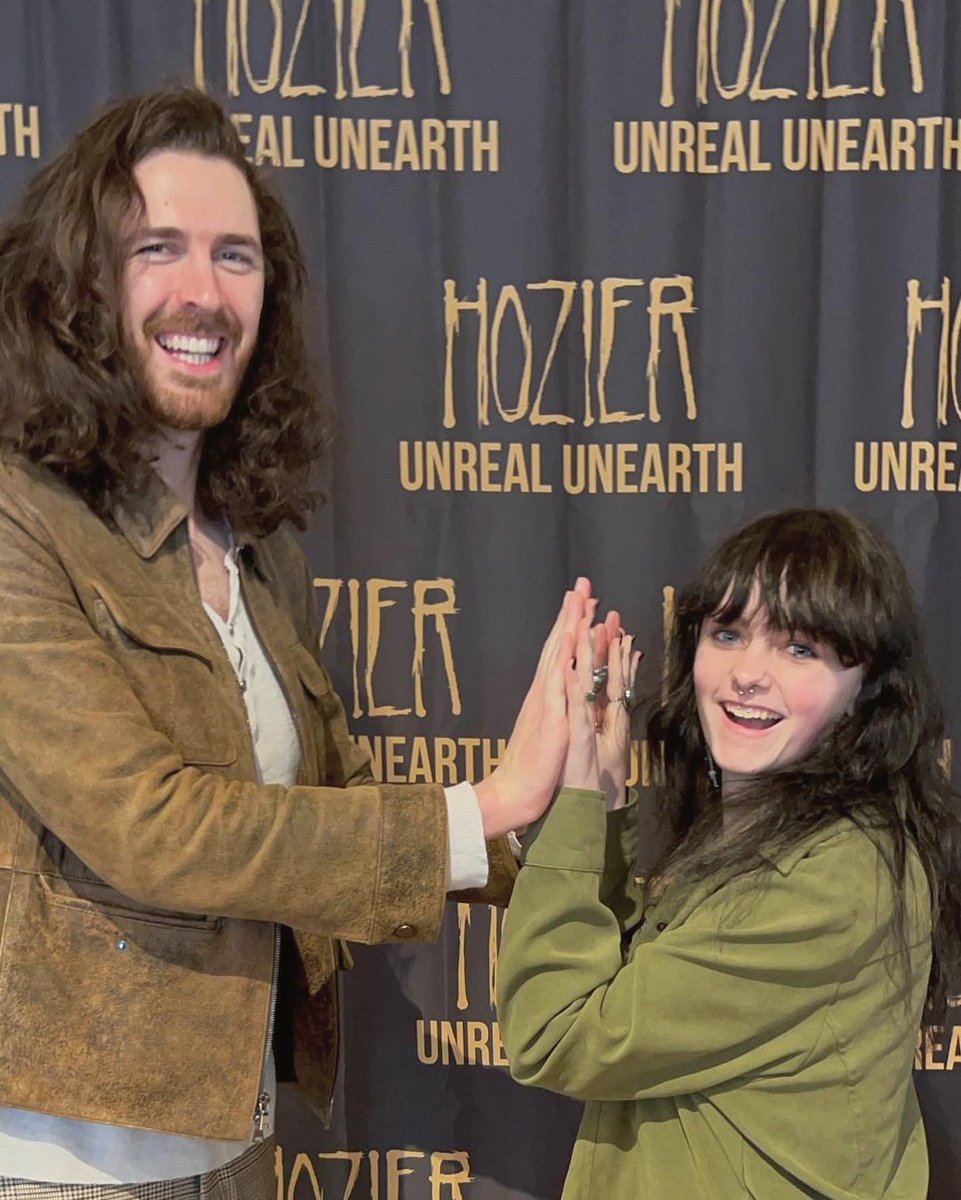 daily hozier pics & vids on Twitter "Hozier with a fan at today's meet