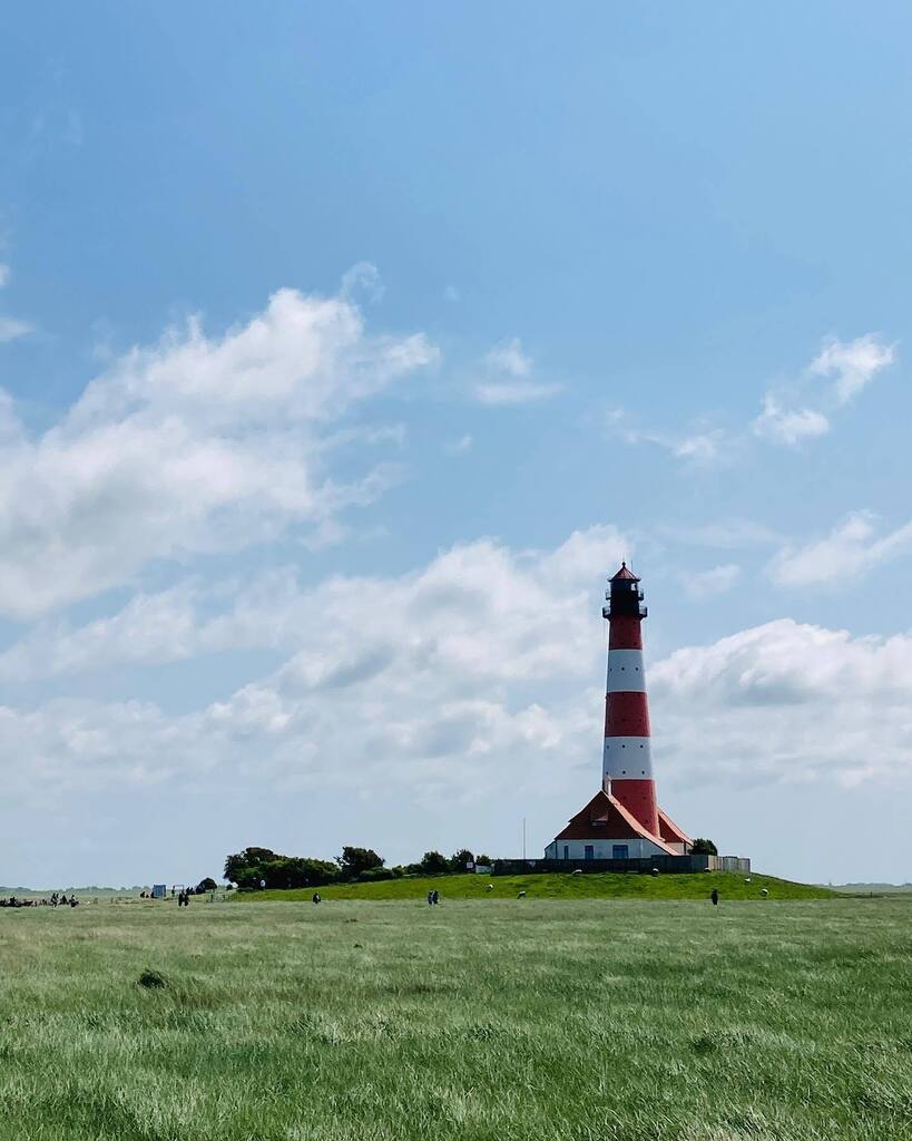 wingertsdaily's tweet photo. Leuchtturm.

#nordsee #leuchtturm #grün #schleswigholstein #westerheverleuchtturm #westerheversand https://t.co/3uJpOmQ4Uq