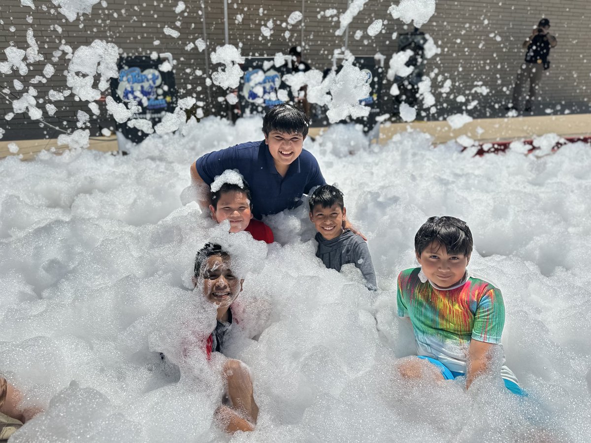 R.E. Good tweet media