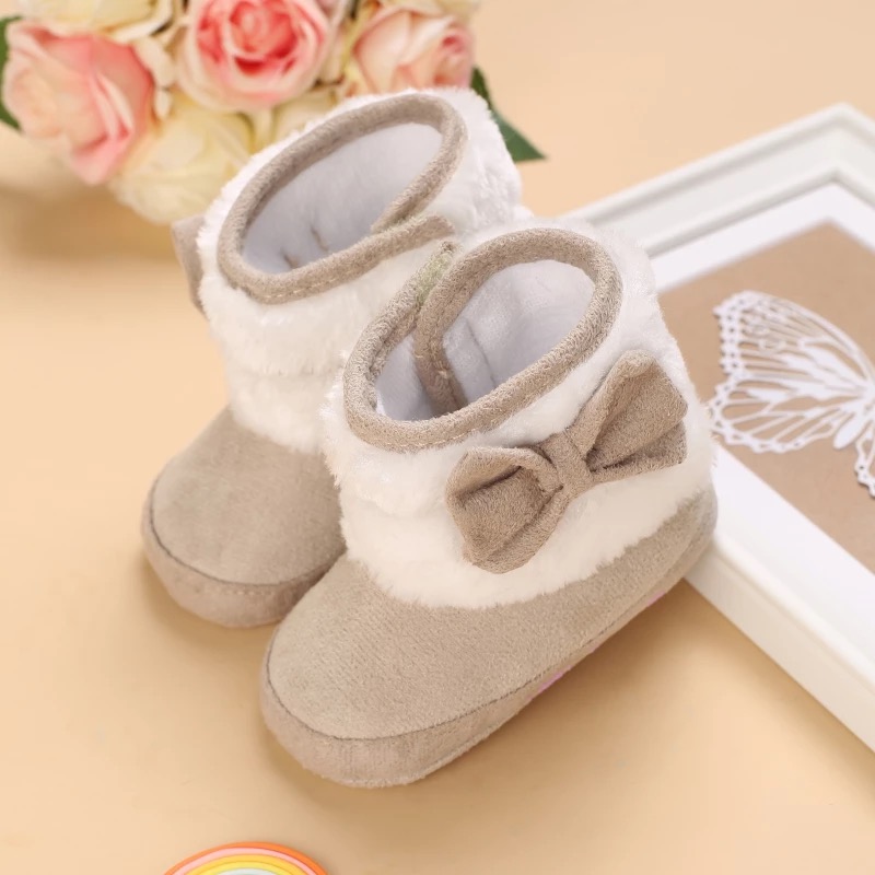 TinyTotes1's tweet photo. These are phenomenal😍
Fux Fur Winter Boots for Girls
Available in size 2(6-12m) &amp; 3(12-18m)
N4,000 https://t.co/PpAlN4srwG