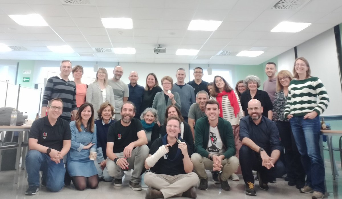 Una estupenda tarde compartiendo entre docentes.
Ha sido un placer. 
Menudo equipo que hay en Navarra

 #MeetUpGEGNavarra