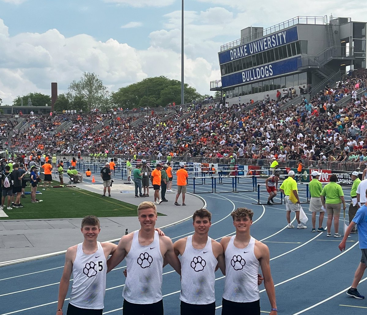 State Meet Updates: our shuttle hurdle relay team of Lohmann, Ja Kitzinger, Krantz &amp; Jo Kitzinger sets a 🚨NEW SCHOOL RECORD🚨 &amp; qualifies 4th to Saturday’s finals in 1:00.75!!!! 👀👀So proud of these dudes!!! #Unlimited