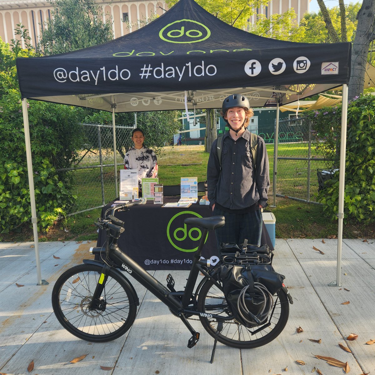 Great to see folks on this #BiketoWorkDay - even if they weren't all riding TO work, which is fine. Riding to work, riding to school, dropping off their kids to pre-school, riding FOR work. It's all good! Go #multimodal today &amp; ride free on Pasadena Transit, Metro &amp; Metrolink.