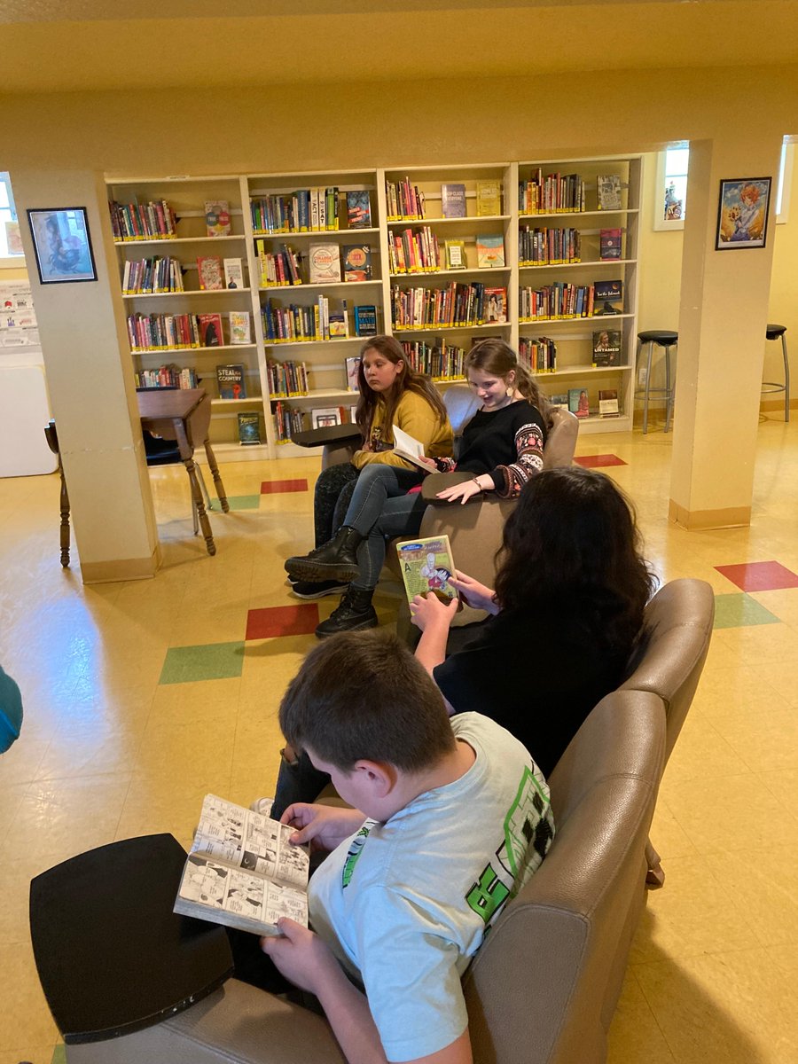 DeKalbMCK's tweet photo. Ms. Haber's class had fun at The Third Place Teen Library! https://t.co/bnW2KOKpnr