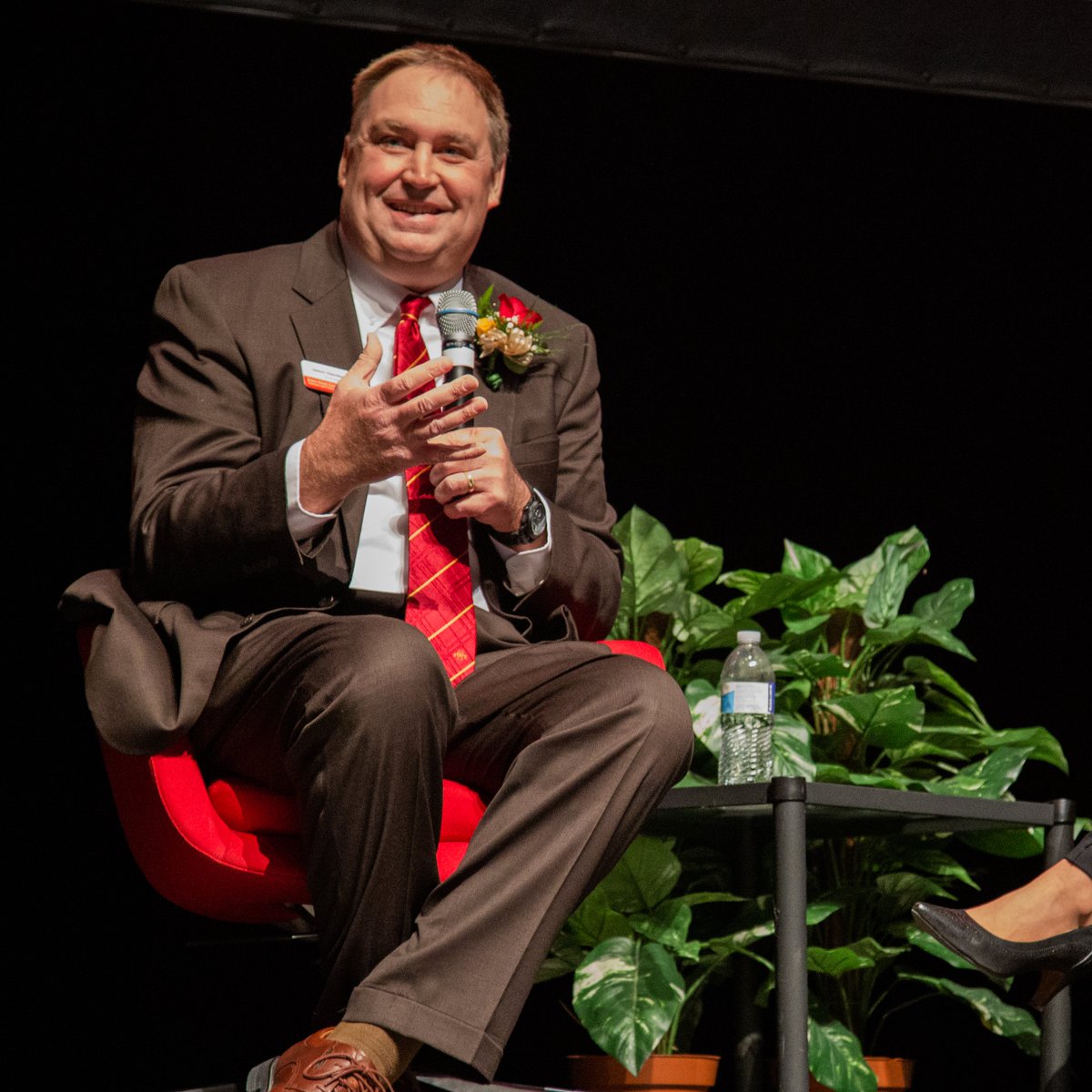 I will complete the last of 15 "Hellos and Handshakes" listening sessions this week, and WOW!

The more I get out and talk to all of you who do the work of extension, the more excited I get for our future!

#StrongIowa <a href="/ISUExtension/">ISU Extension and Outreach</a> @AndreaRNelson