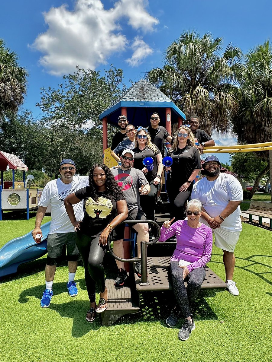 Katrina Suarez (@katrinas_onefla) on Twitter photo Powerhouse Leadership! The dynamics of this group are not like any other! #PHStrong #Powerhouse #OneFLA #ShineBright <a href="/One_FLA/">OneFLA</a> <a href="/jrluna11/">JR Luna</a> <a href="/Hdncorp/">Henry Nguyen</a> <a href="/dr_mfarhan/">Muhammad Farhan</a> @LynetteCarpin <a href="/AdamsWithAnAre/">Radams Kennedy</a> @DipernaTina <a href="/MichaClarke10/">Michael Clarke</a> <a href="/Pedro__Nav/">Pedro Navarro</a> <a href="/preciouszmoment/">π«πππΆ πΏππ</a> @leonjamesatt <a href="/heidi_fighting4/">Heidi Maller</a> Powerhouse Leadership! The dynamics of this group are not like any other! #PHStrong #Powerhouse #OneFLA #ShineBright <a href="/One_FLA/">OneFLA</a> <a href="/jrluna11/">JR Luna</a> <a href="/Hdncorp/">Henry Nguyen</a> <a href="/dr_mfarhan/">Muhammad Farhan</a> @LynetteCarpin <a href="/AdamsWithAnAre/">Radams Kennedy</a> @DipernaTina <a href="/MichaClarke10/">Michael Clarke</a> <a href="/Pedro__Nav/">Pedro Navarro</a> <a href="/preciouszmoment/">π«πππΆ πΏππ</a> @leonjamesatt <a href="/heidi_fighting4/">Heidi Maller</a>