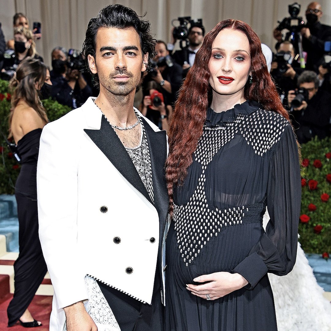 Sandman MGTOW on Twitter: "Yes Sophie Turner has hit the wall