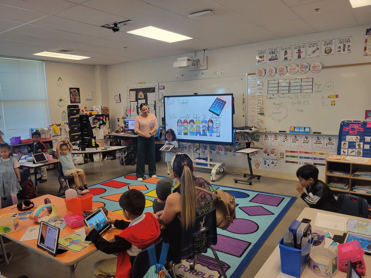 RayRod_TECH's tweet photo. CJE PK4 students share what they want to be when they grow up using Clips with their parents. Great job students with creating and presenting at the first Techie Tykes Showcase!! #APLAcademy https://t.co/BcP5GX4JKz