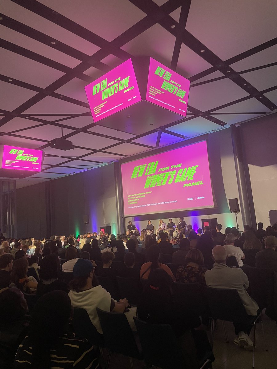 Wow! What a DAY! Firstly up to glorious <a href="/ChelseaFC/">Chelsea FC</a> to talk all things #culture with <a href="/LeadersBiz/">Leaders Business</a> and then zipped across london to <a href="/SpursOfficial/">Tottenham Hotspur</a> to celebrate <a href="/FBeyondBorders/">Football Beyond Borders</a> in the incredible annual showcase. 

The kind of day that reminds you that good things happen in the world.