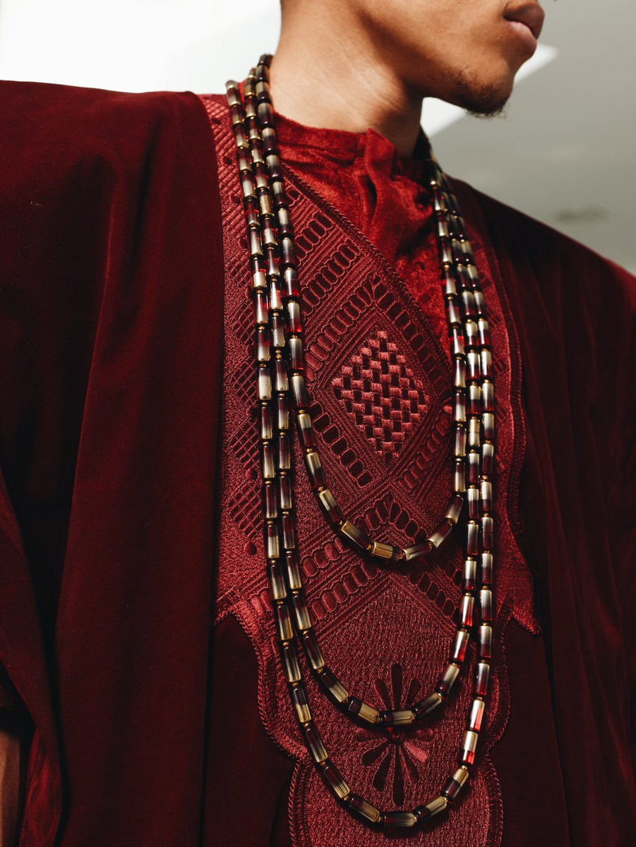 Justshakara's tweet photo. South Africa’s Thabang takes Lagos in a three-piece burgundy custom-made agbada tailored by us. 

Client: @thabangkmazi 

Styled by “The Luxury Himself”.

Photographed by the adept @adedamola_op 

#JustShakara #Agbada #TraditionalAttire #CustomMade #Lagos #Nigeria #SouthAfrica https://t.co/xp6TA4WFm3
