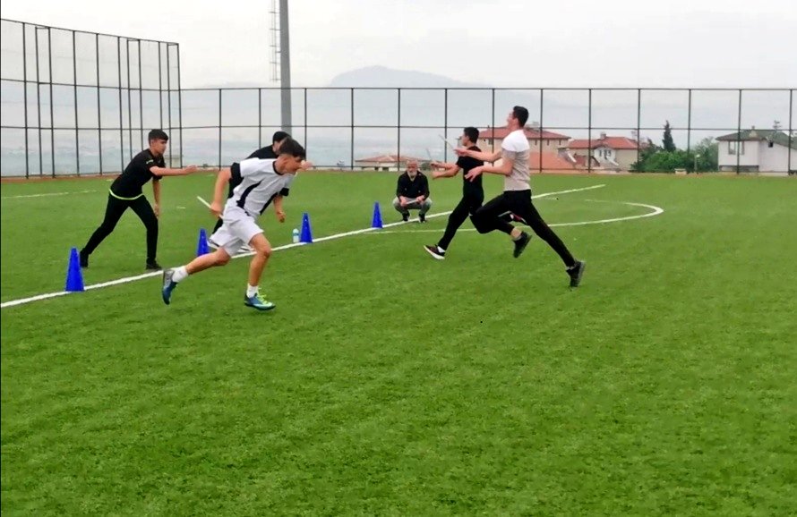 PelinYalcinKYK's tweet photo. 📍Honaz
"Gençlik Haftası" turnuvalarına katılan ve centilmence yarışan tüm gençlerimizi kutluyorum. 🤗❤️ https://t.co/8MAvh9zIB4