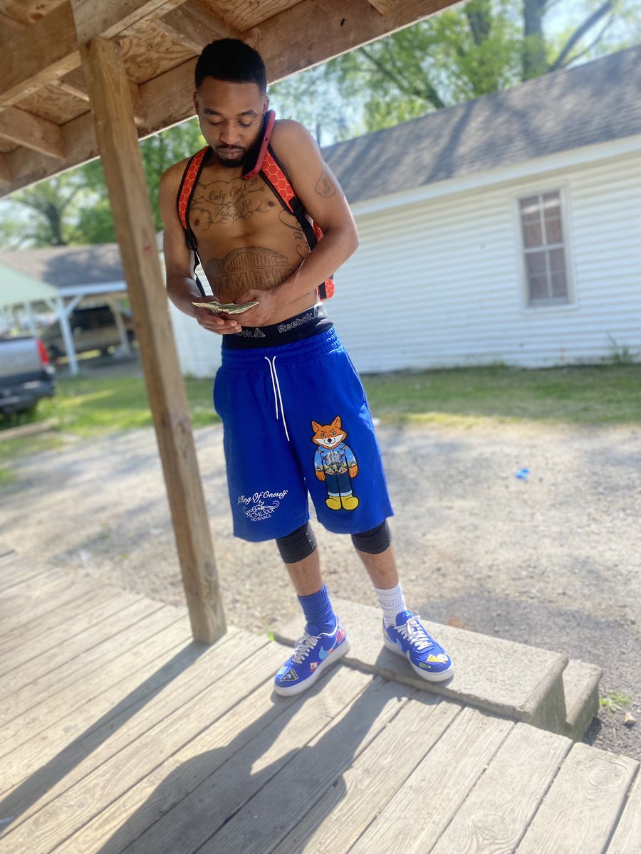 BackStreetNavo's tweet photo. 🗣️We shoulda listen when they said “ain’t no love in the streets”🏚️
#FreeDemMembers🦊
#LLDemMembers💔 https://t.co/X4Ufp4e5Jd