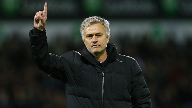2010MisterChip's tweet photo. Mourinho lo ha vuelto a hacer. Será su sexta final en las competiciones europeas: 2 con el Porto (Copa Europa y Copa UEFA), 1 con el Inter (Copa Europa), 1 con el Manchester United (Copa UEFA) y 2 con la Roma (Conference League y ahora Copa UEFA).

Las ha ganado TODAS. https://t.co/n8IFLaIR92