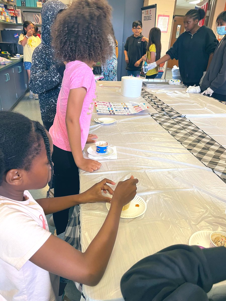 Last day of GATE for the school year! We celebrated with ice cream 🍨 and tie dye! 😉💖 @Graham_Wendy #hsvgate