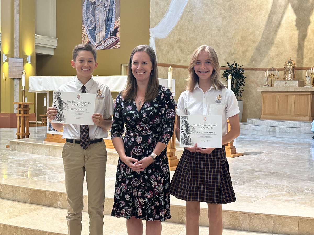 stignatiusid's tweet photo. Such a wonderful 8th grade baccalaureate mass today. Love these students!! ❤️❤️ 
Congratulations as well to the very deserving 8th grade students who were honored with some very special honors and awards! https://t.co/CbbDWD9neQ