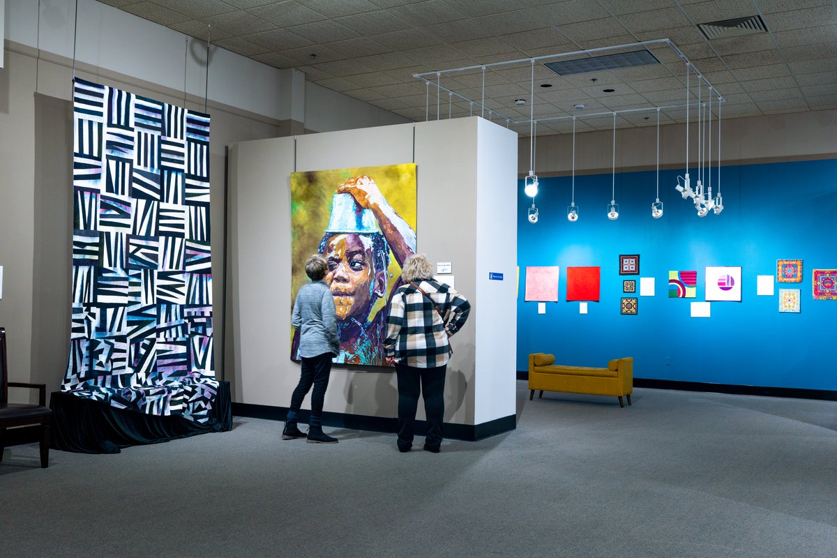 Celebrate #InternationalMuseumDay with us!
Did you know you can view our #NQMCollection on our new website?! Explore NQM from home- deep dive into the artists, view online exhibits w/our page on <a href="/googlearts/">Google Arts&Culture</a>, or skim through each #quilt.

Check it out: quiltmuseum.org/collection/