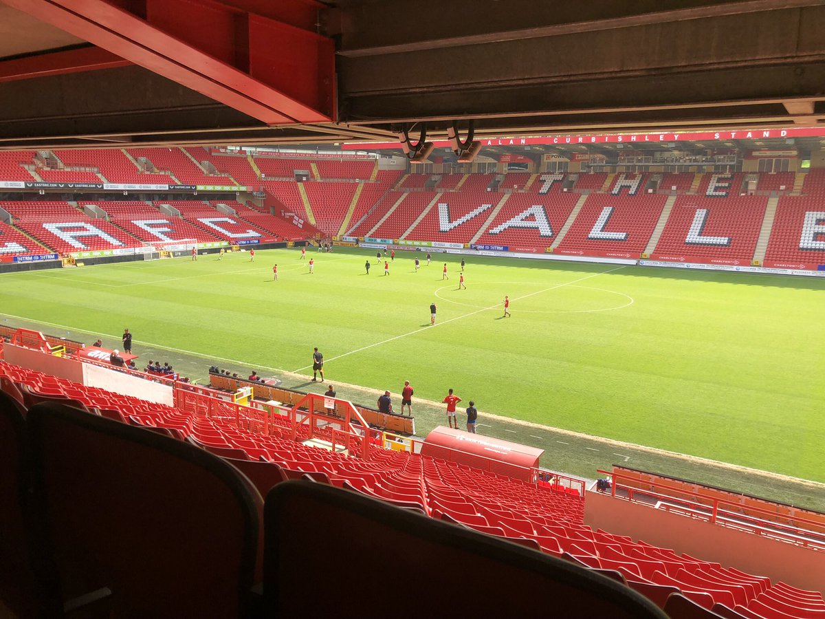 Matheson1234's tweet photo. Thank you to @char_steward for presenting at todays Greenwich wide forum. Great opportunity to bring @OxleasPhysH services together with primary care. Important discussions about advanced care planning through the @LondonUCP. Always enjoy being at @CAFCofficial too! https://t.co/IVIP0rNE7r