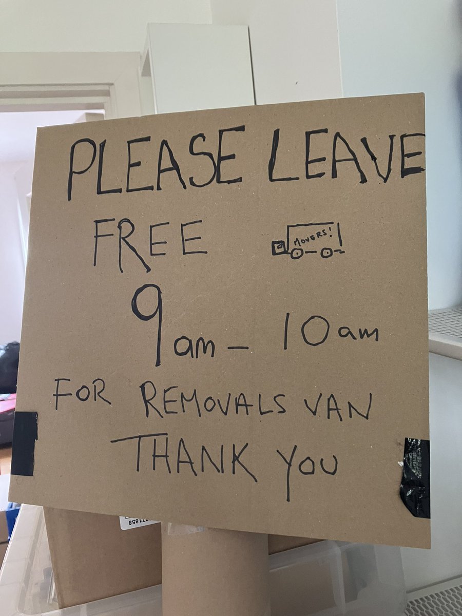urbangridlock's tweet photo. Hope my sign works! 😂 🤦♀️ #onthemoveagain https://t.co/9FI2ueYleI