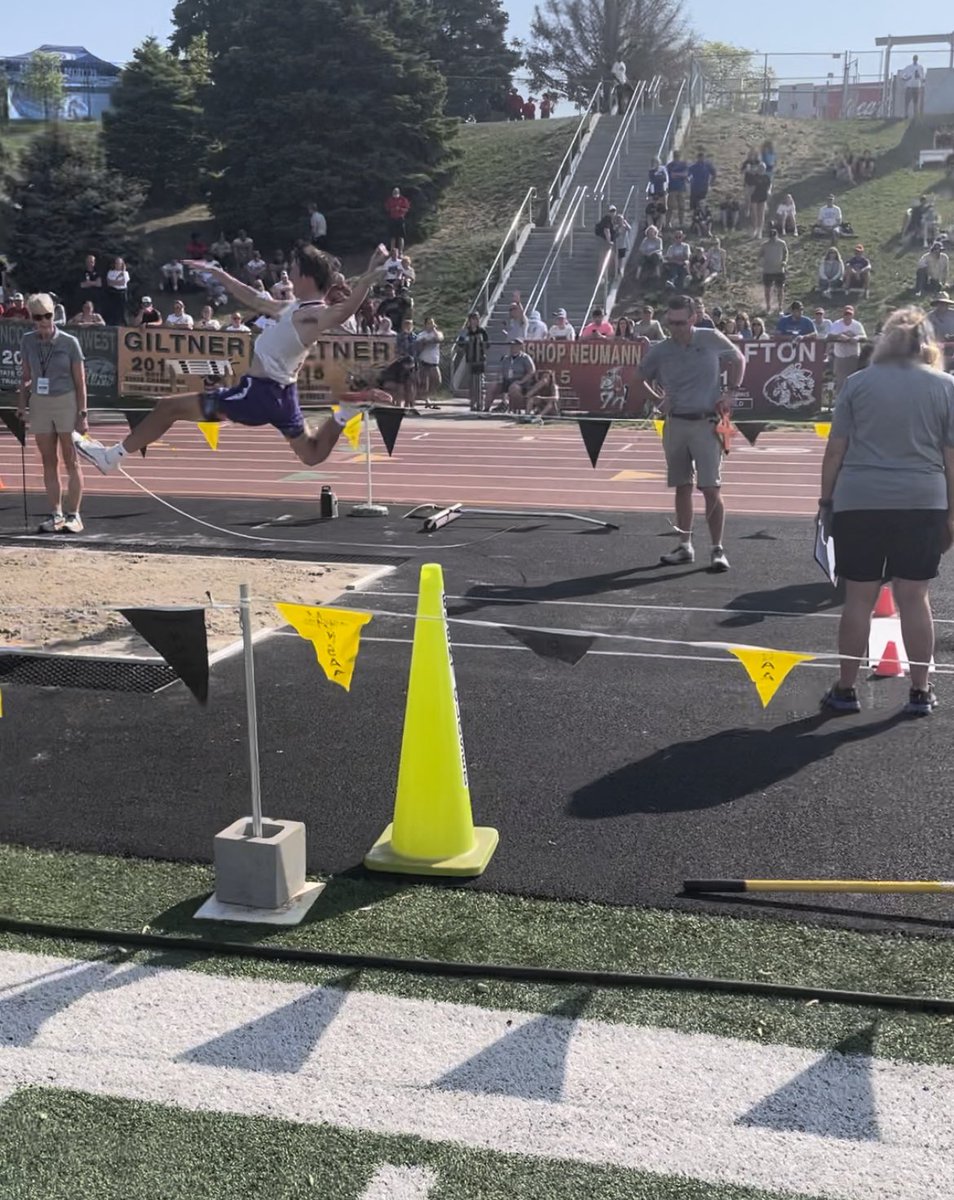 NebCityTrack's tweet photo. We finished out our season today after the State Meet. It was a fun year of competing, getting better, laughing and learning. Thanks to all the athletes, coaches, and supporters that made this season successful! https://t.co/nanqmqBg49
