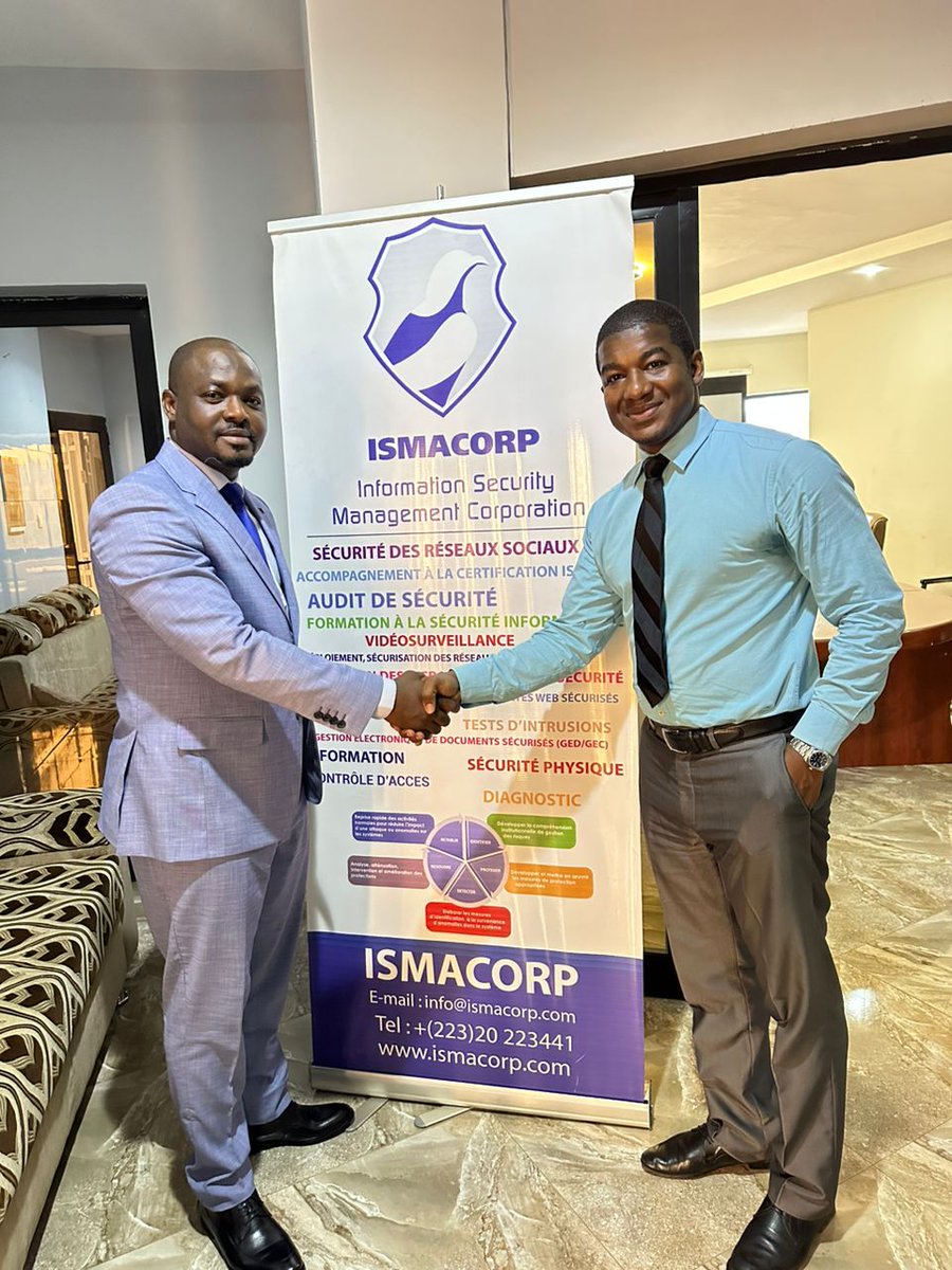 TogolaIsmaila's tweet photo. Merci au représentant du Port Autonome de Conakry au Mali pour la visite de courtoisie. L'utilisation sécurisée des nouvelles technologies aidera le développement de nos services et infrastructures. #cybersecurite #ismacorp #portconakry #pac-bamako https://t.co/32FzEEwUCX