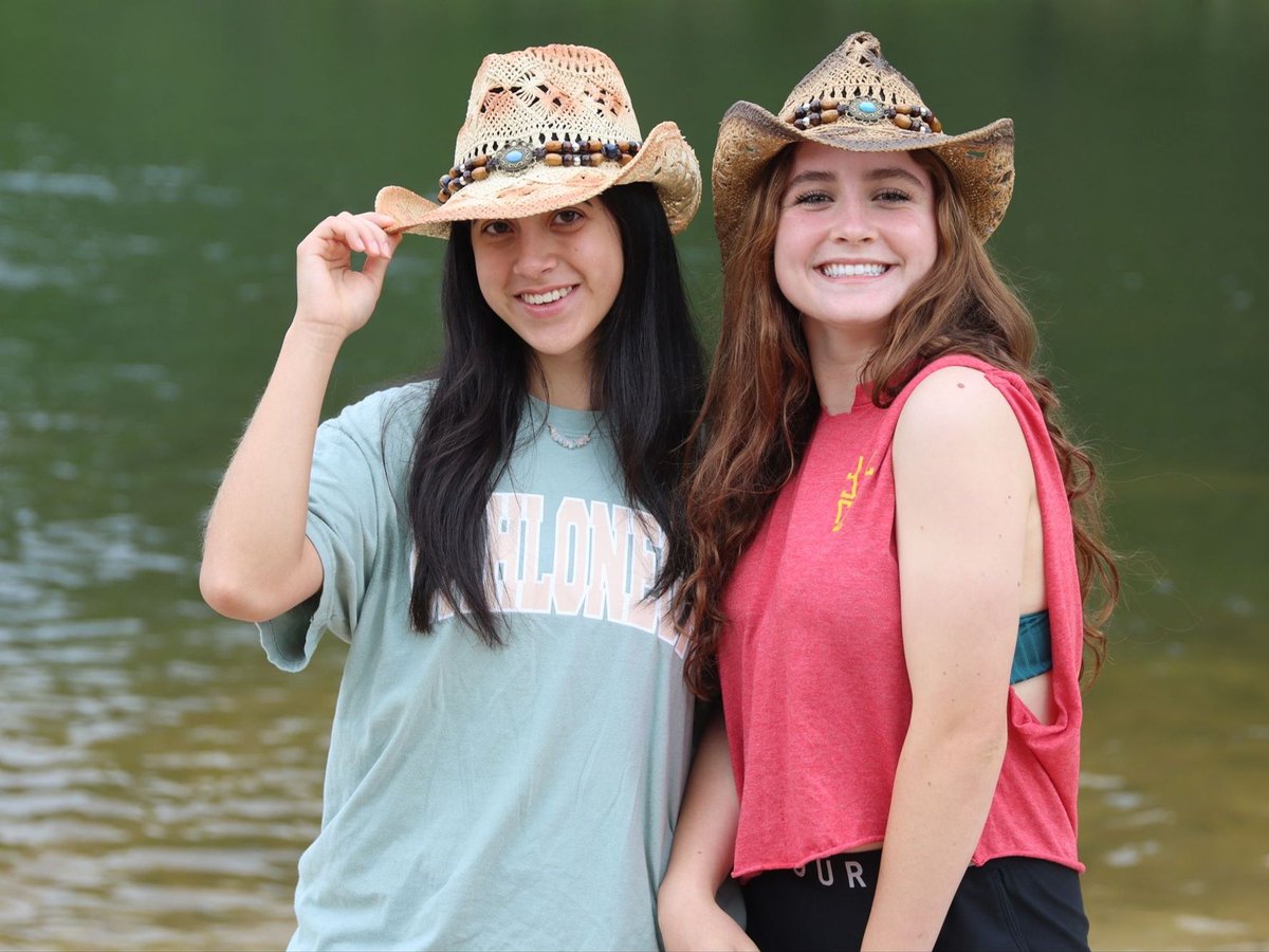 Rabun Gap-Nacoochee School tweet media