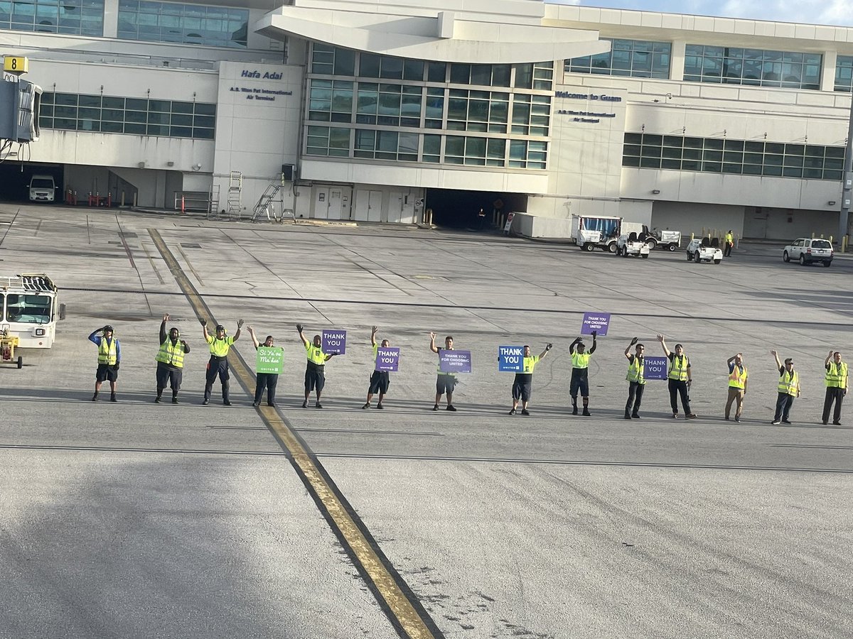 Can’t say enough about the spirit of Team GUM! Amazing resiliency, caring and safety leadership! Love the way you look after our customers and each other. I can’t wait to come back! @DJKinzelman @sam_shinohara @MikeHannaUAL @Tobyatunited