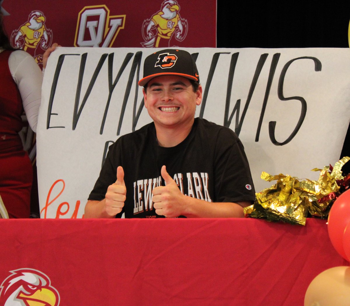 Pen to paper! Excited for this next chapter🧡🖤 @LCPiosBB
