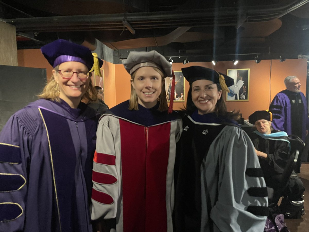 Amazing day celebrating our NYU CSD grads!! Especially proud of our student speakers (MS)- Hanna El-Haddad and (UG) Joyce Chung!! 🎉🎉@NYU_CSD @nyusteinhardt