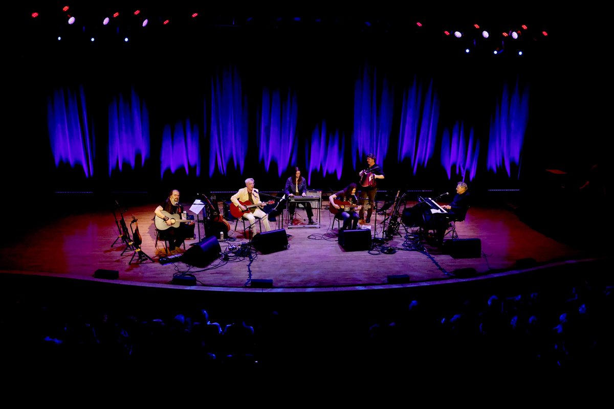 SteveEarle's tweet image. Thanks to everyone who came out to support the @keswellschool and see Steve, @davidbyrneofficial, @kurtvile, @terryallen4444, @annawilzon, and @bukkaallen sing some songs at @townhallnyc this past Monday, May 15th.

Pics taken by @ehud_lazin