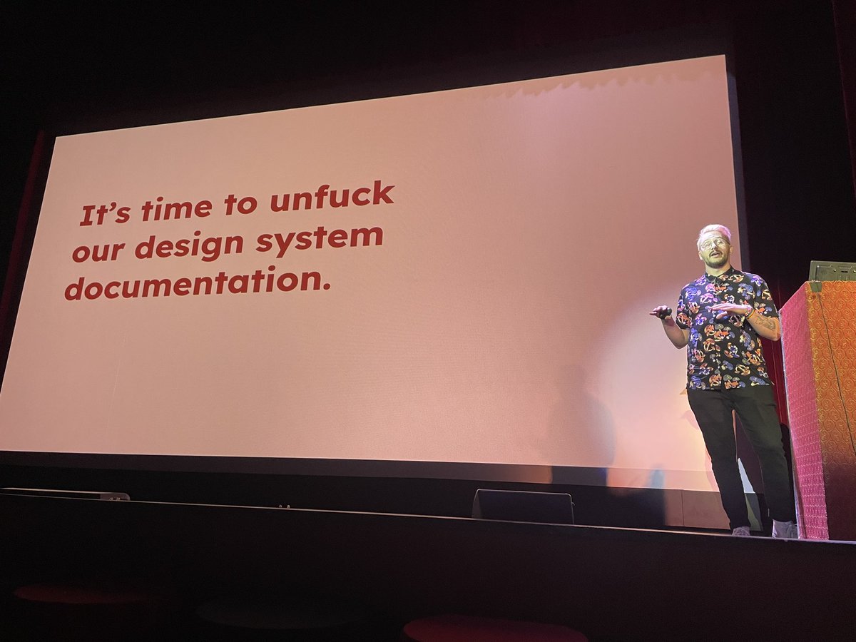 Always the professional <a href="/lurkmoophy/">Luke Murphy 🏳️‍🌈🦄</a> #ConvergeUS