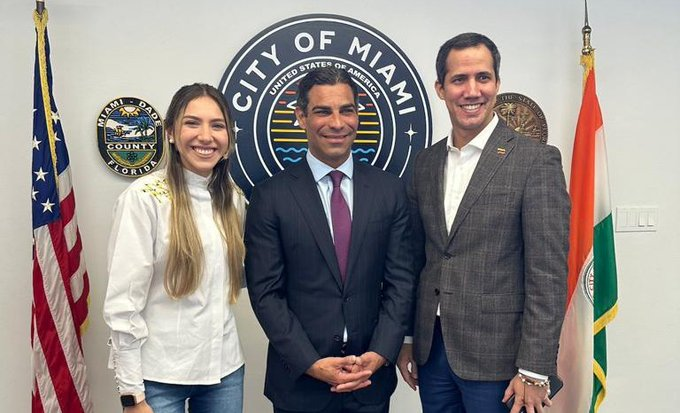 RT <a href="/eldiario/">El Diario</a>: #18May | <a href="/jguaido/">Juan Guaidó</a> se reunió con Francis Suárez, alcalde de Miami (EE UU), para hablar sobre la importancia de aumentar la presión contra el régimen de Maduro y la defensa de los derechos de la diáspora venezolana.