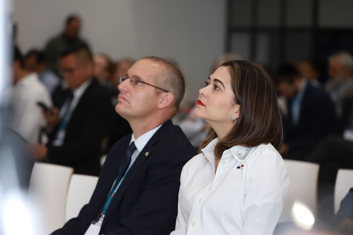 janaisatm's tweet image. Fue un placer dar la bienvenida a nuestro país, a emprendedores, empresarios, mentes privilegiadas y techprendedores que nos visitan de distintas partes del mundo para #CybertechLatam, evento que promueve la innovación a través de la tecnología.