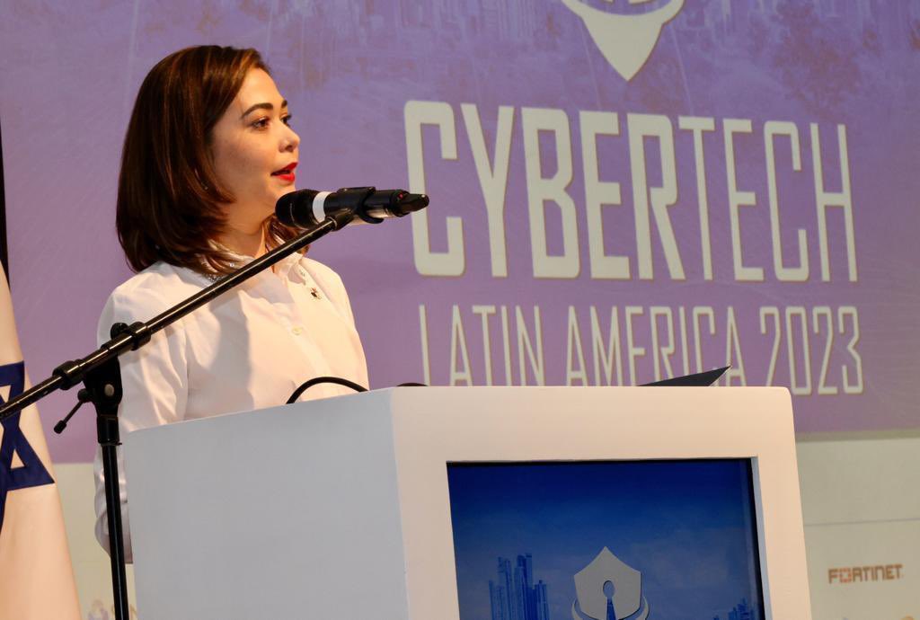 janaisatm's tweet image. Fue un placer dar la bienvenida a nuestro país, a emprendedores, empresarios, mentes privilegiadas y techprendedores que nos visitan de distintas partes del mundo para #CybertechLatam, evento que promueve la innovación a través de la tecnología.