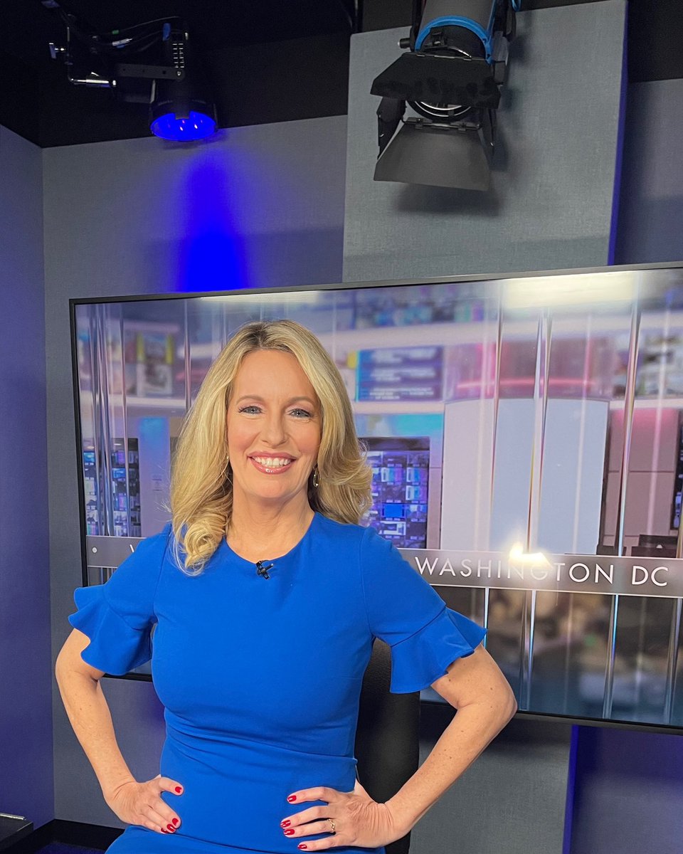 Kellyhyman1's tweet image. Here are a few behind the scenes photos at Fox News at Night, where I joined Trace Gallagher as a guest on the show. 📸 

#KellyHyman #LegalAnalyst #LegalCommentary #WomanInLaw @kevincorke @tracegallagher @foxnewsnight @FoxNews