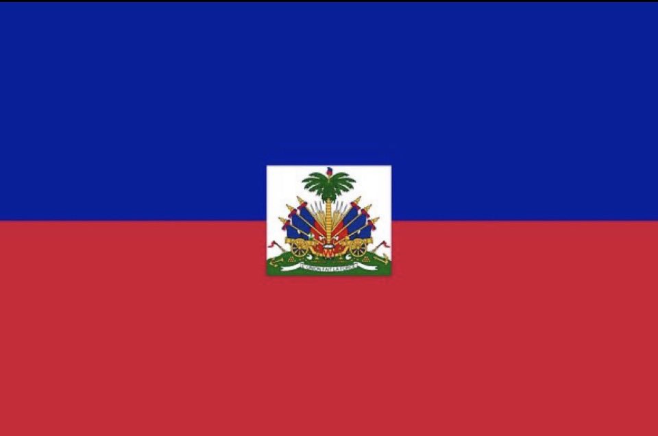 Tacheline_'s tweet photo. The Flag          The Face https://t.co/kEMFHsdOmn