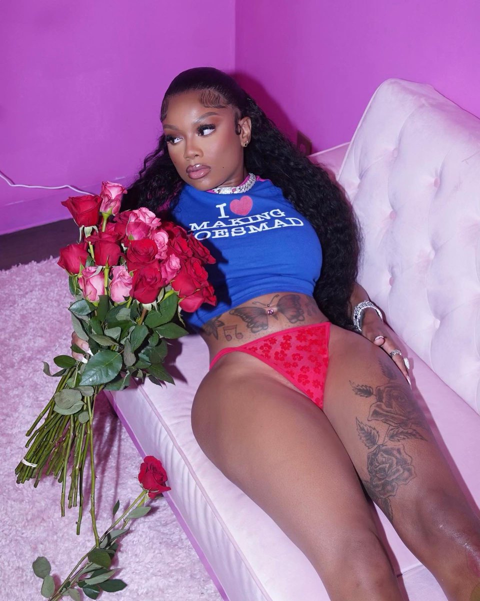 KAYLAB💗 on Twitter "I ️ MAKING HOES MAD 🥰😍"