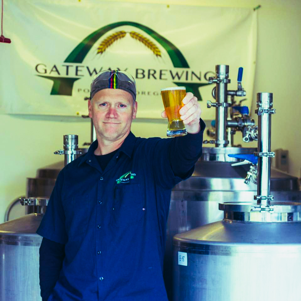 NewSchoolBeer's tweet photo. One of Portland's longest-running nano breweries, @gatewaybrewpdx is celebrating 8th anniversary at Rossi Farms https://t.co/dCx0YbPNBB

#gatewaybrewing #nanobrewery #pdxnanobrewery #pdxbeergeeks #rossifarms #nepdx https://t.co/6BTeTADHHj
