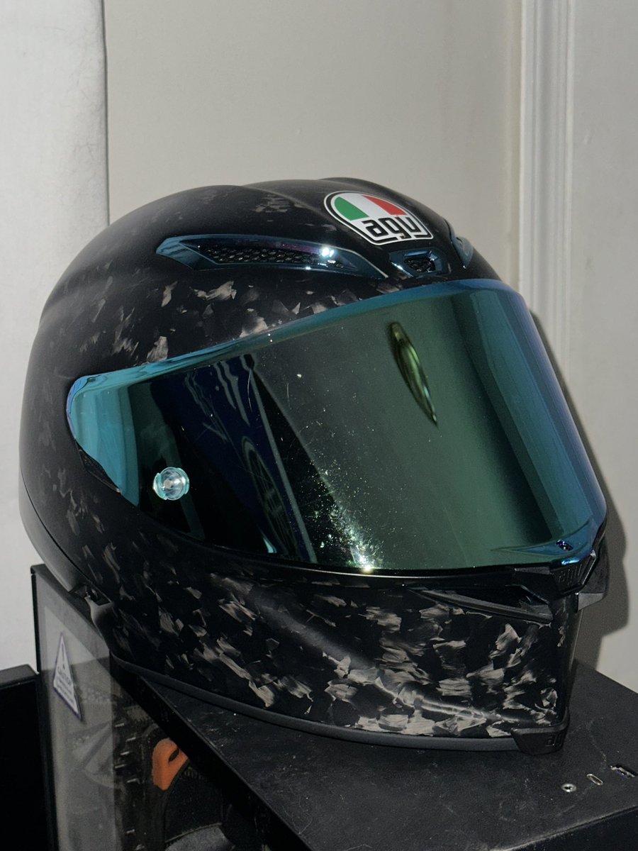 imalexfn's tweet photo. @grimswtf two of my other helmets i’ve got https://t.co/VTaigszEcR