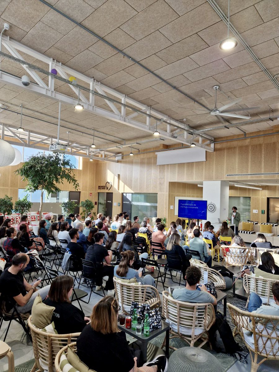 Muchísimas GRACIAS por venir al evento de producto✨
Llenamos el Digital Hub de IKEA💥 

Increíble vernos en persona, disfrutar y aprender

Gracias a <a href="/clauxsun/">C*</a> <a href="/aasuero/">Ana Asuero</a> <a href="/malakatonez/">Lu</a> <a href="/chocotuits/">Carlos Sánchez</a> por uniros y las pedazo de charlas 💖

¿Repetimos? 😏