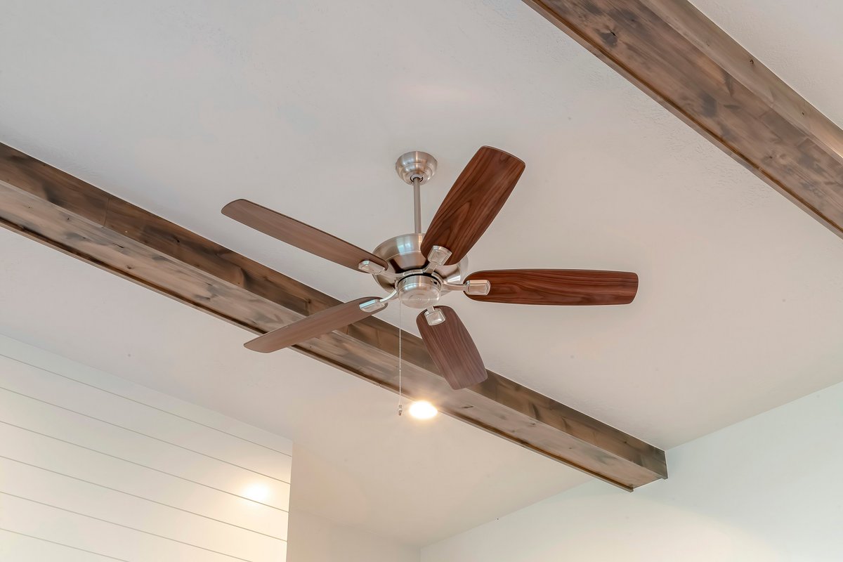 Take action if your ceiling fans could use some #cleaning attention. #homeinspiration  cpix.me/a/169784348