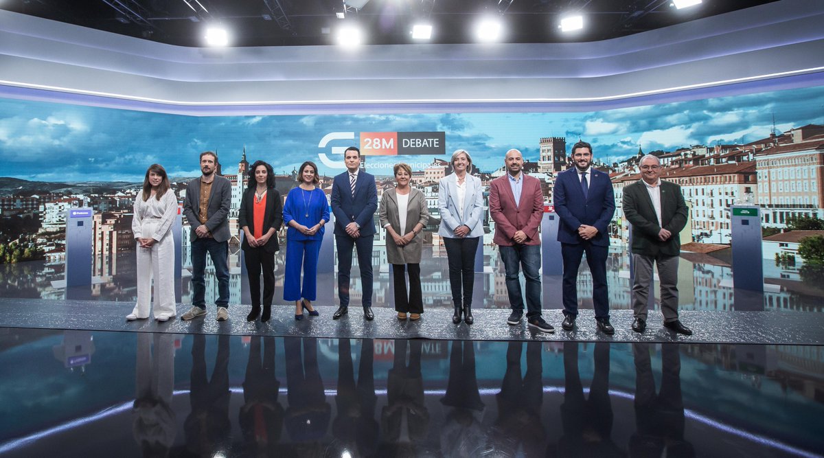 🗳️ Los nueve principales candidatos a la alcaldía de Teruel han debatido sus propuestas este jueves en <a href="/aragontv/">Aragón TV</a> y <a href="/aragonradio/">Aragón Radio</a>.  #eleccionesAragón #28M   #DebateTeATV

📱Puedes ver el debate y el día a día de la campaña electoral en <a href="/AragonNoticias_/">Aragón Noticias</a> 👇

cartv.es/pagina/28m-ele…