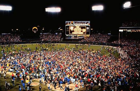 Fans run on the field after The Brewers won the 1982 pennant