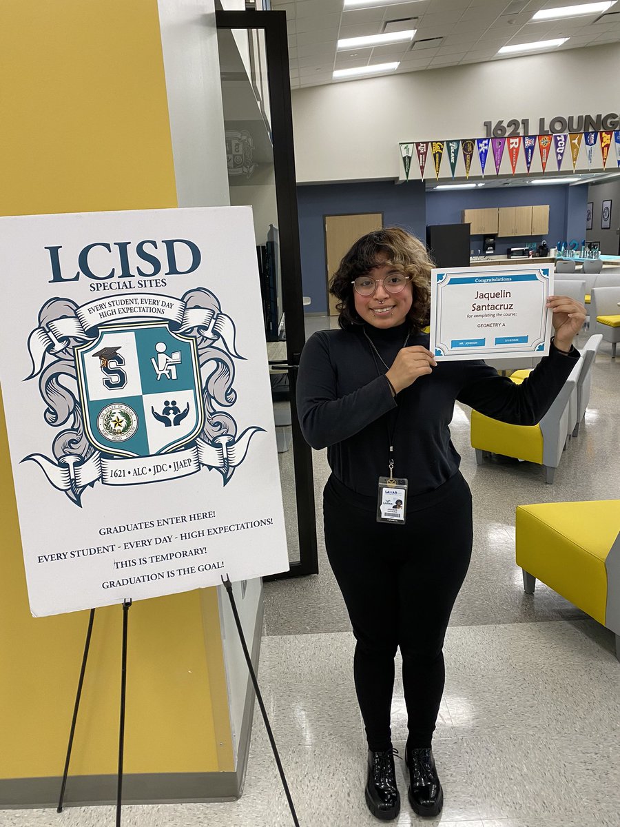 Congratulations to Jacqueline S. from Lamar Consolidated High School for earning her Geometry A credit at 1621 Place Evening Flex. Way to go! We are so proud of you! @lcisd_specials @LCHSMustangs #SpecialSitesSuccess #betheonelcisd