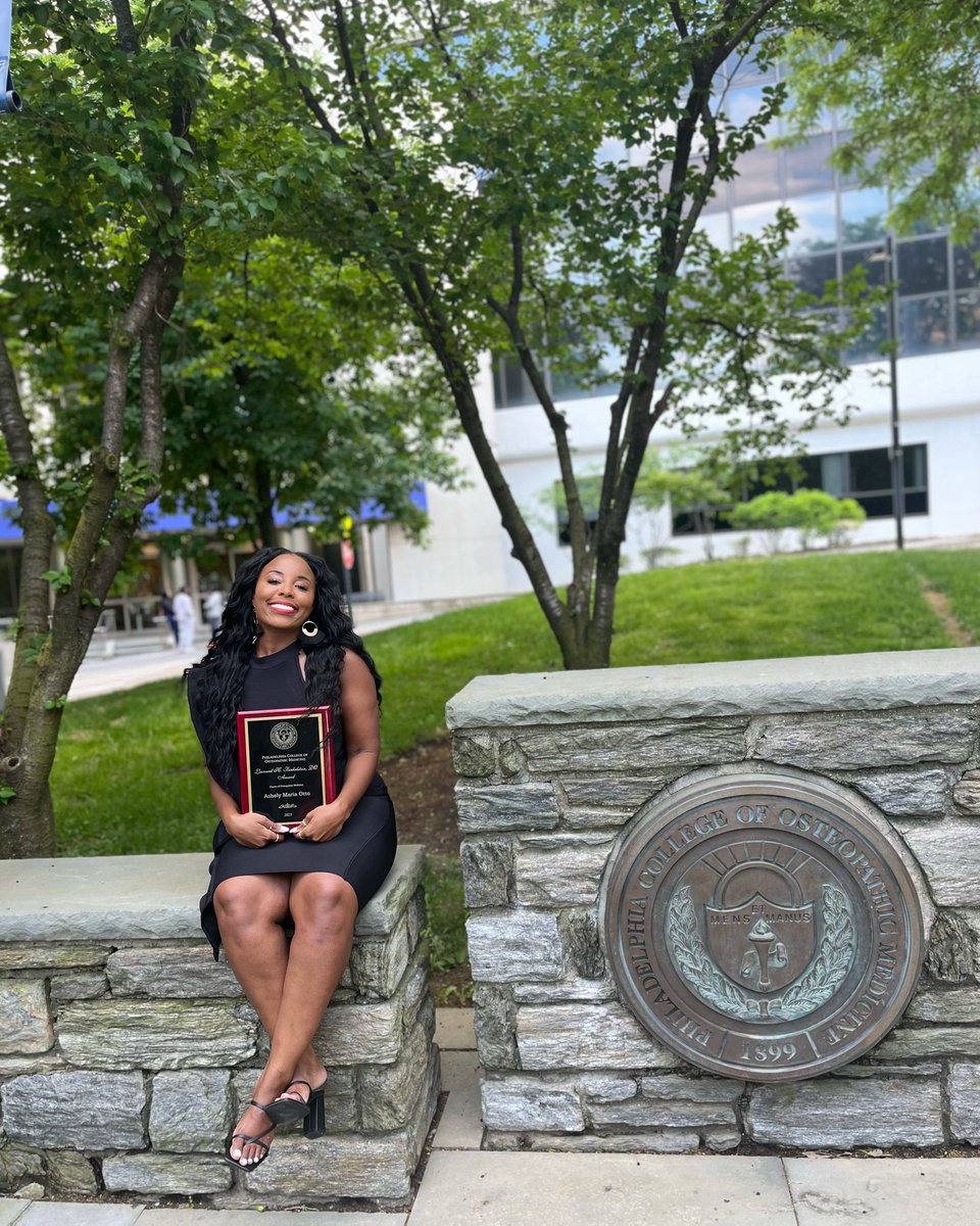 _AshleyOtto's tweet photo. So honored &amp; grateful to have received the Leonard H. Finkelstein medical student award for outstanding patient care and exhibition of excellence and compassionate concern for patients ✨

Thankful to be able. Thankful to serve 💕

#MedTwitter  #Match2023 https://t.co/UT9eZTI2xS
