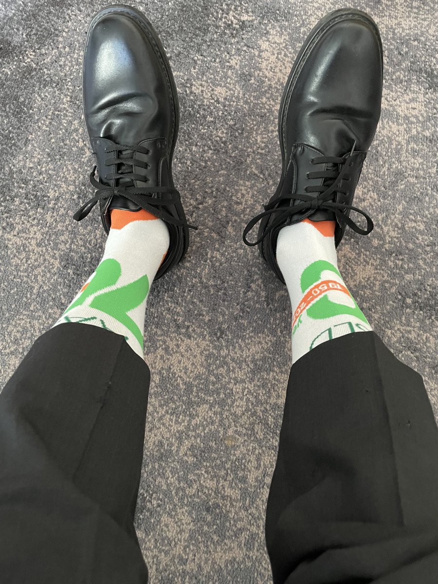 In honor of the ⁦@AASLDtweets⁩ #KASL joint symposium at #LiverWeek23 wearing my #AASLDsocks! ⁦@WRayKimMD⁩ #microbes #gutliveraxis #cirrhosis